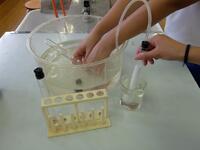 過炭酸ナトリウムから酸素を発生させる実験